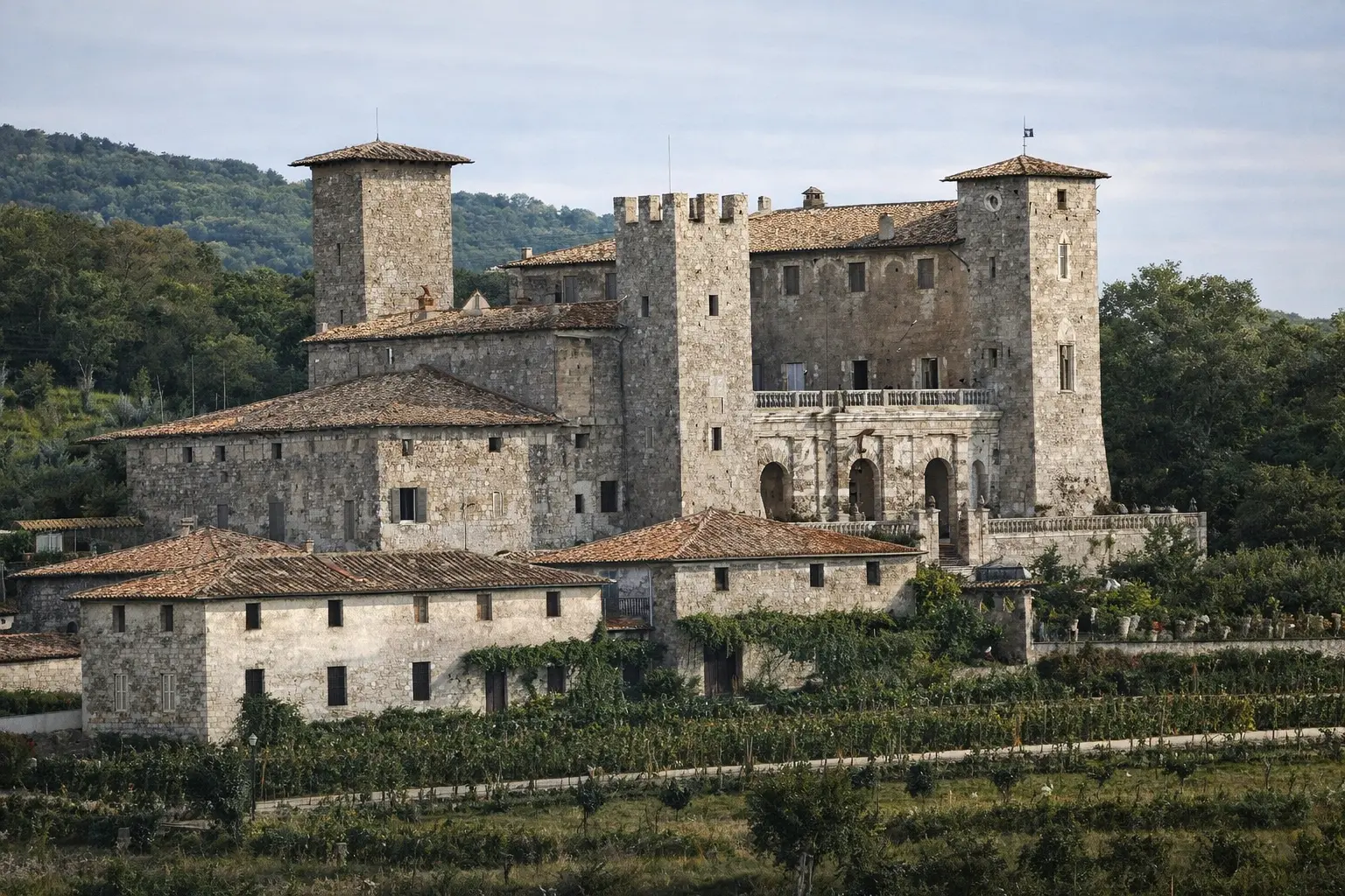 Otto secoli di storia tra architettura e famiglie nobiliari